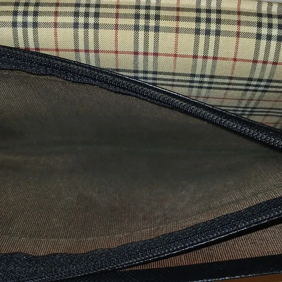 Burberry Wallet Includes C O A